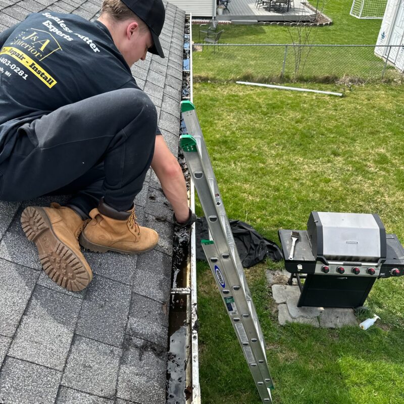 Gutter Cleaning Near Me