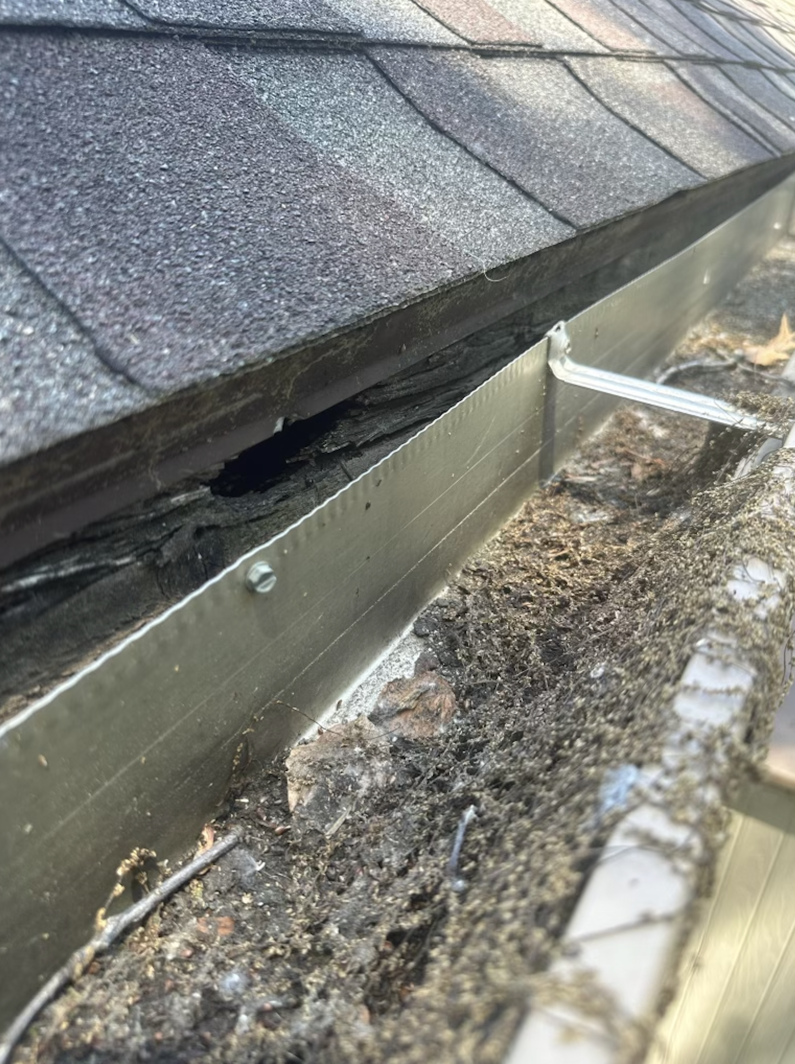 Why Are My Gutters Sagging?