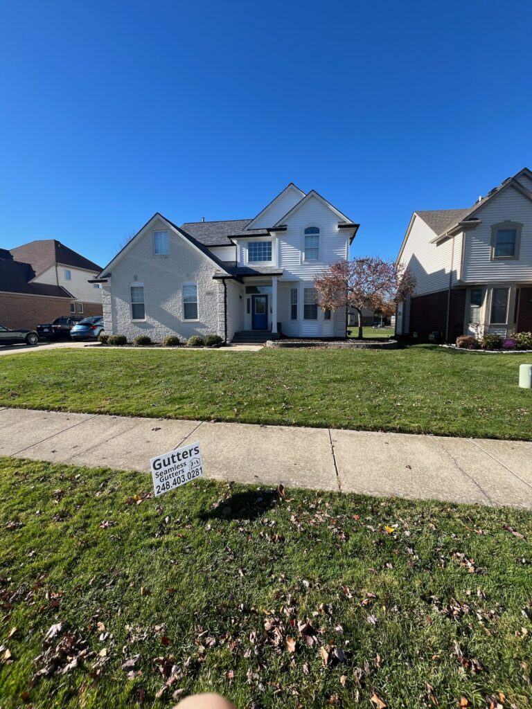 Seamless Gutters in Oakland County!