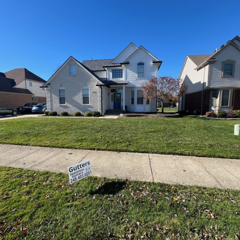 Seamless Gutters in Oakland County!